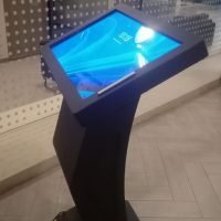 Interactive KIOSK 32 Inch -1